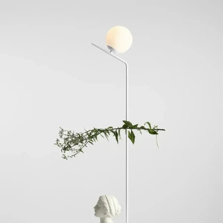Lampa stojąca podłogowa do salonu biała