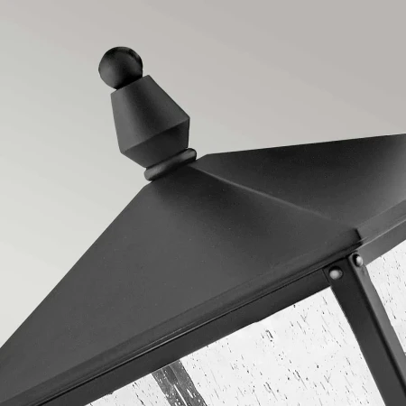 Średnia latarnia cokołowa Huntersfield HK-HUNTERSFIELD3-M-BK - Elstead