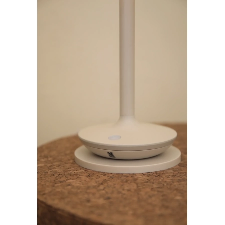 Przenośna lampa stołowa PETIT Rechargeable Greige B/O 108917 - Markslojd