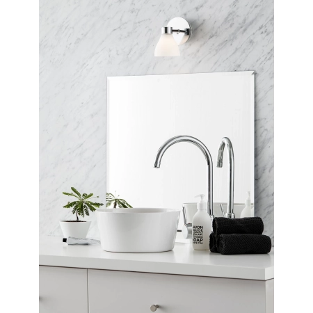Kinkiet CASSIS 1L Chrom/Opal IP44 106367 - Markslojd