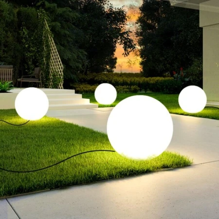 Lampa ogrodowa kula BALL M biała 40 cm ES-B040 - Step Into Design