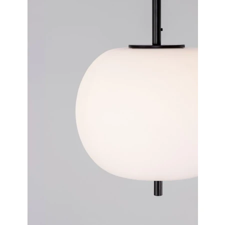 MARC LE42718