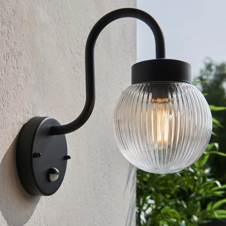 Kinkiet zewnętrzny czarny z czujnikiem ruchu 103829 z serii Eldon - Endon Lighting