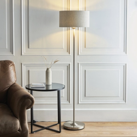 Lampa podłogowa chromowana z lnianym abażurem 150cm 112232 z serii Highclere - Endon Lighting