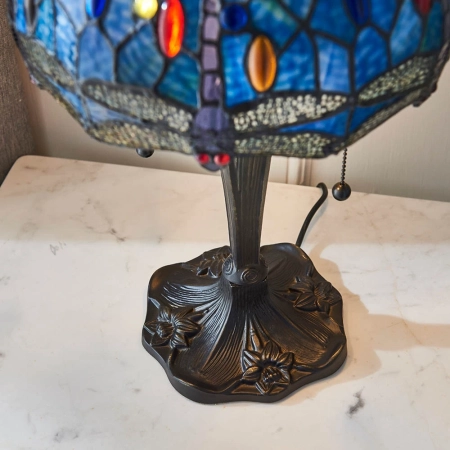 Lampa stołowa witrażowa Tiffany 640902 z serii Interiors 1900