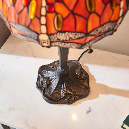 Lampa stołowa witrażowa Tiffany 640922 z serii Interiors 1900