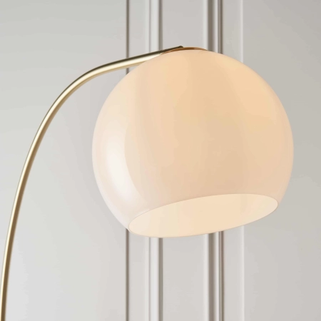 Lampa podłogowa złota łukowa z kulistym kloszem 76613 z serii Otto - Endon Lighting