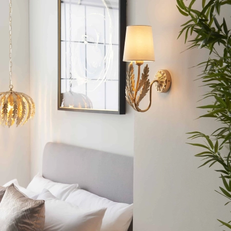 Kinkiet złoty metalowy z tkaninowym abażurem 95040 z serii Delphine - Endon Lighting