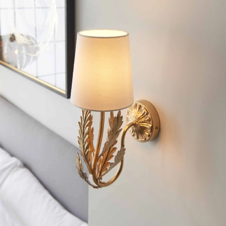Kinkiet złoty metalowy z tkaninowym abażurem 95040 z serii Delphine - Endon Lighting