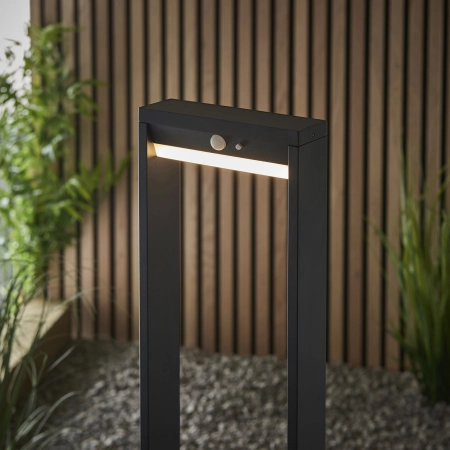 Słupek ogrodowy LED czarny z czujnikiem ruchu 80cm 96936 z serii DANNAH - Endon Lighting
