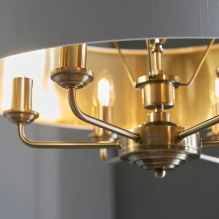 Lampa wisząca mosiężna z białym abażurem 6-punktowa 98933 z serii Highclere - Endon Lighting