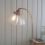 Lampa podłogowa miedziana metalowa ze szklanym kloszem 77862 z serii Hansen - Endon Lighting